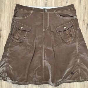 MOUNTAIN HARD WEAR La Rambla Skirt in Color Espresso. Size 8.